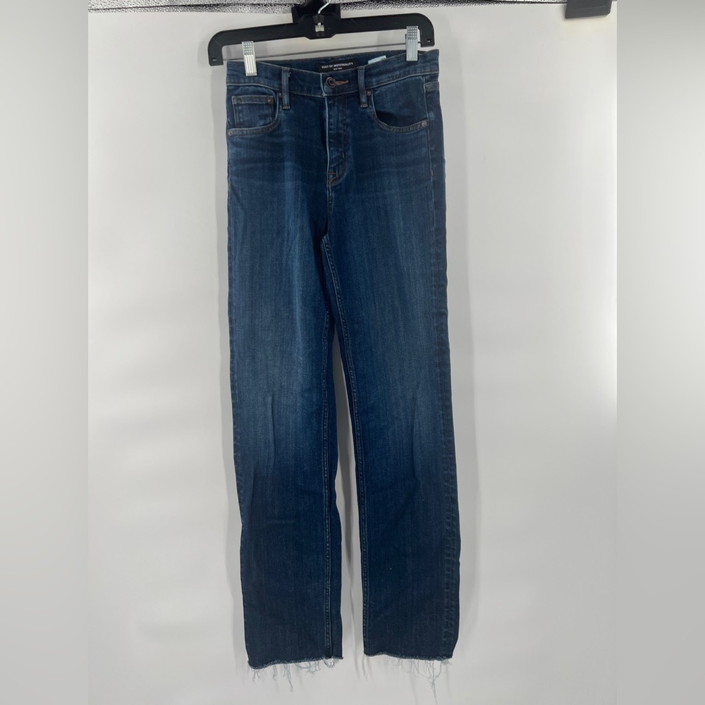 Cult of individuality blue jeans frayed hem size 25”